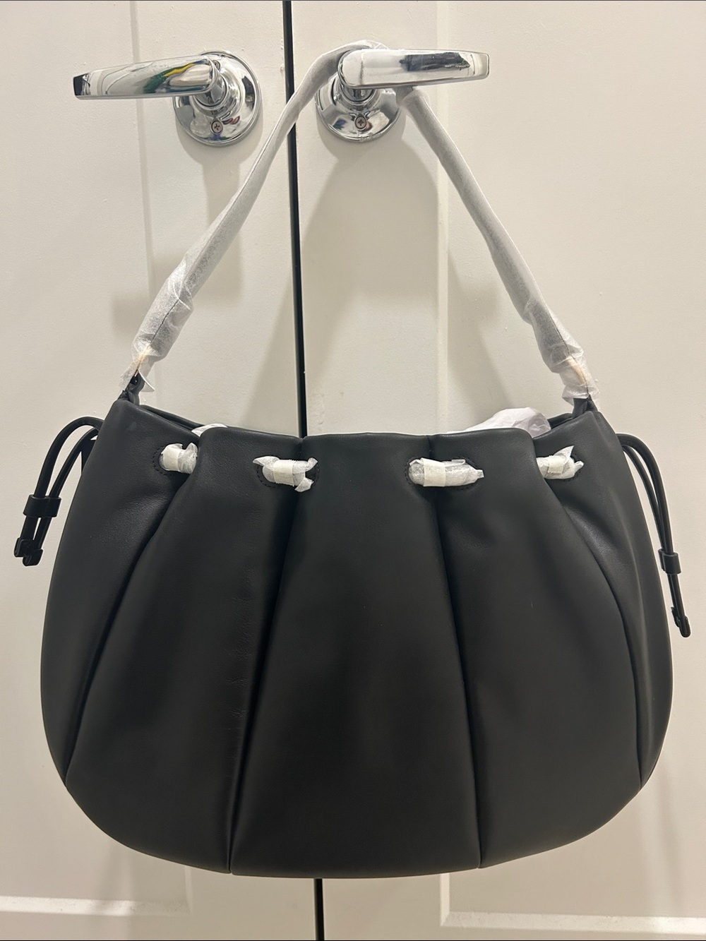 Kate Spade (NWT) Pinch Shoulder Bag
